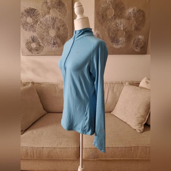 ✨ NIKE ✨ Women's Element Half Zip Running Top - [Medium, Blue] - Picture 3 of 10